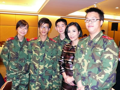 lizawang.com