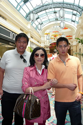 lizawang.com