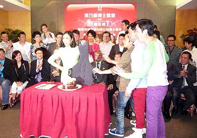 lizawang.com