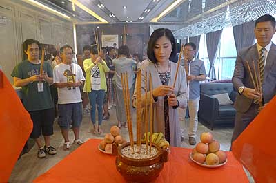 lizawang.com