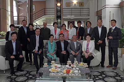 lizawang.com