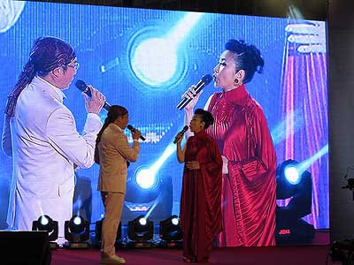 lizawang.com