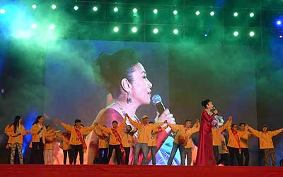 lizawang.com