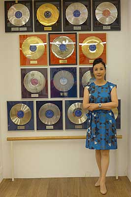 lizawang.com