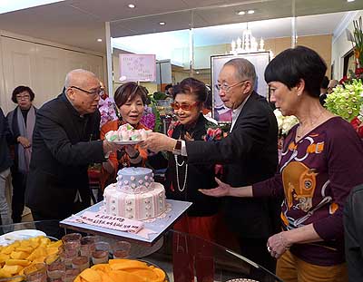 lizawang.com