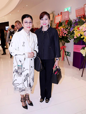 lizawang.com