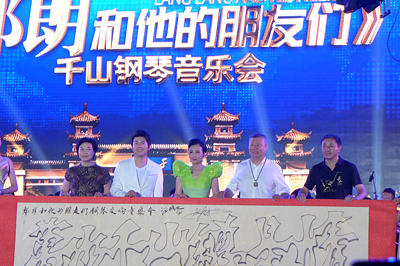 lizawang.com
