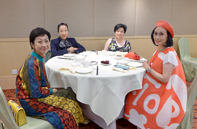 lizawang.com
