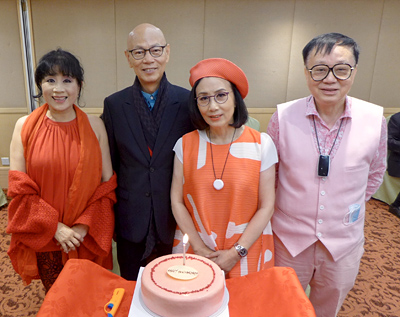lizawang.com