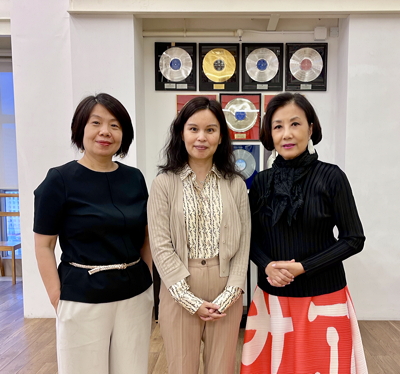 lizawang.com