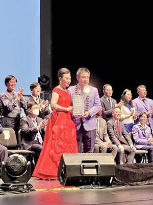 lizawang.com