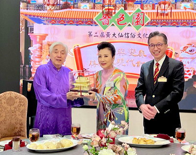 lizawang.com